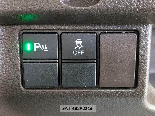 Honda N BOX 2021-05 8881028-11