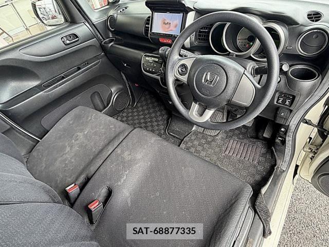 Honda N BOX 2013-11 8881067-1