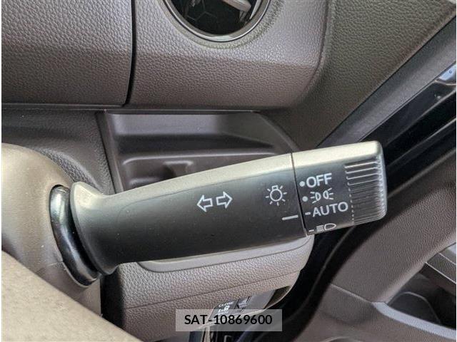 Honda N BOX 2022-01 8881033-21