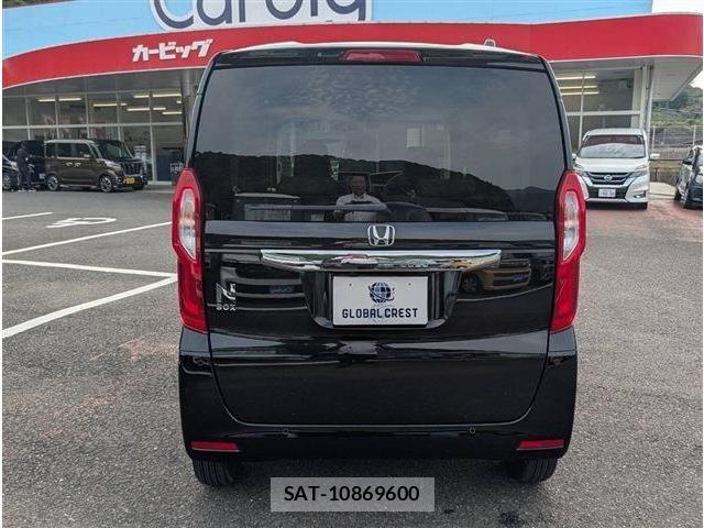 Honda N BOX 2022-01 8881033-6