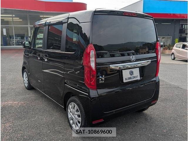 Honda N BOX 2022-01 8881033-7