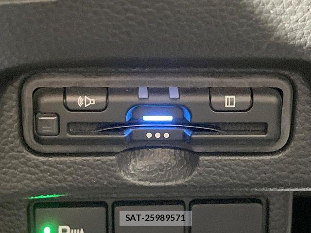 Honda N BOX 2023-10 8881009-7