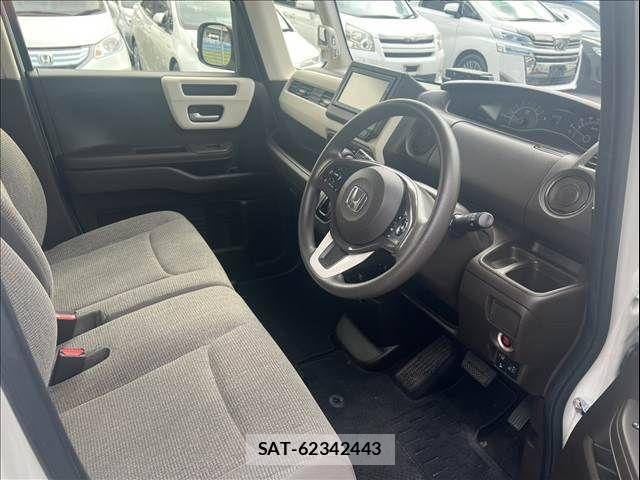 Honda N BOX 2021-07 8881046-12
