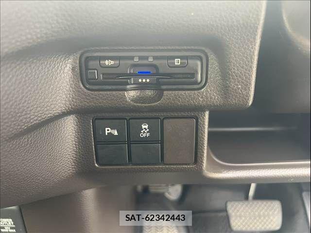 Honda N BOX 2021-07 8881046-26