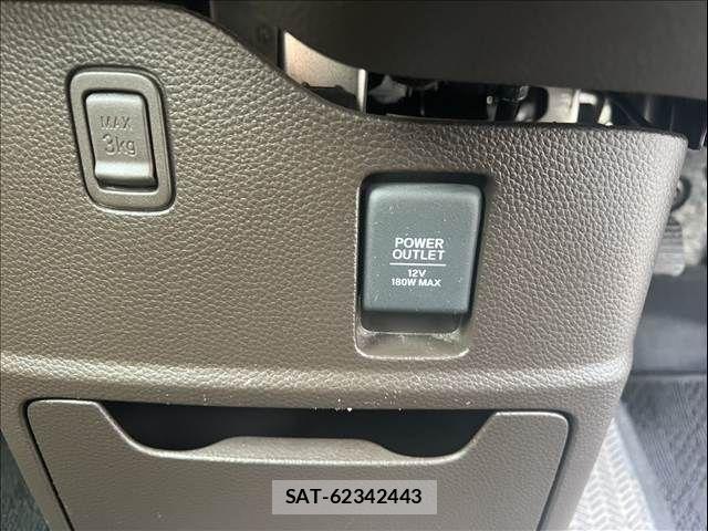 Honda N BOX 2021-07 8881046-27