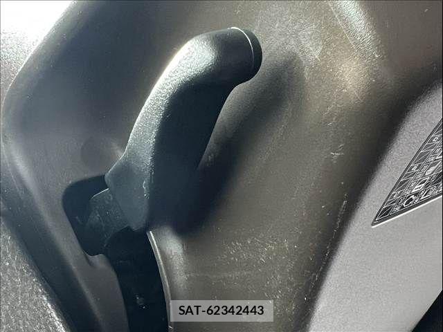 Honda N BOX 2021-07 8881046-29