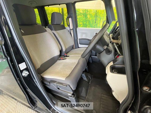 Honda N BOX 2024-08 8881007-8