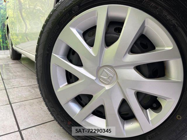 Honda N BOX 2021-05 8881036-11