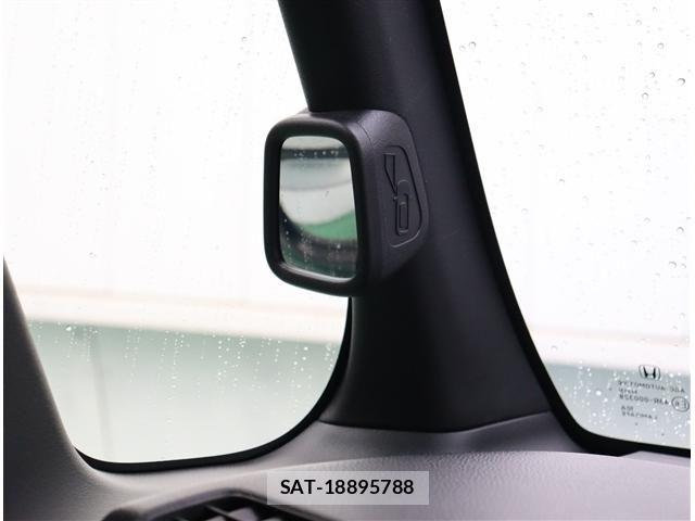 Honda N BOX 2024-05 8881004-22