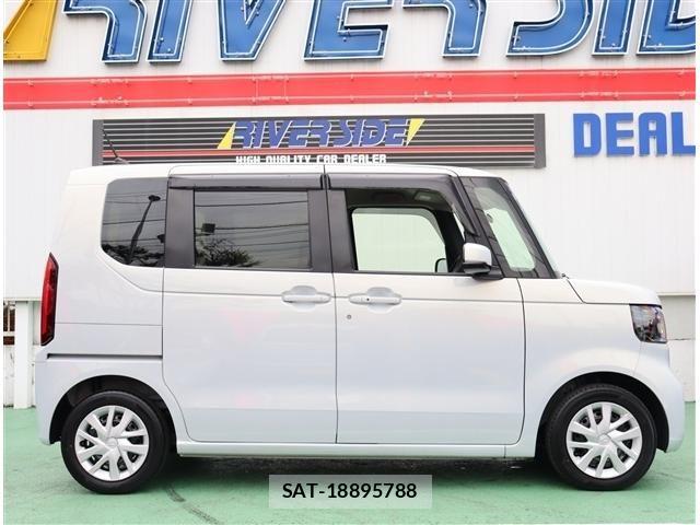 Honda N BOX 2024-05 8881004-4