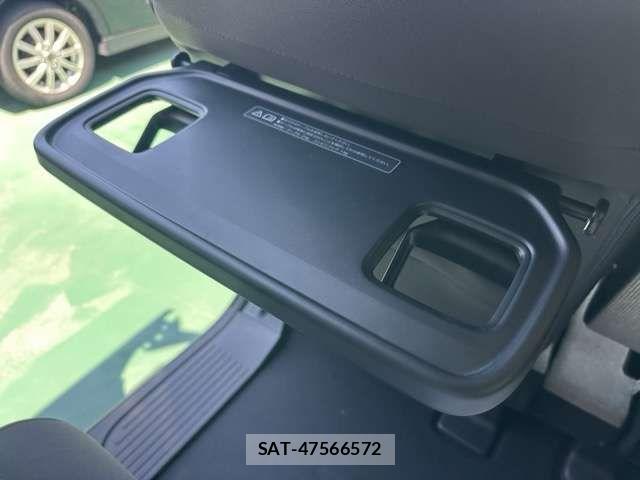 Honda N BOX 2026-07 8881011-8
