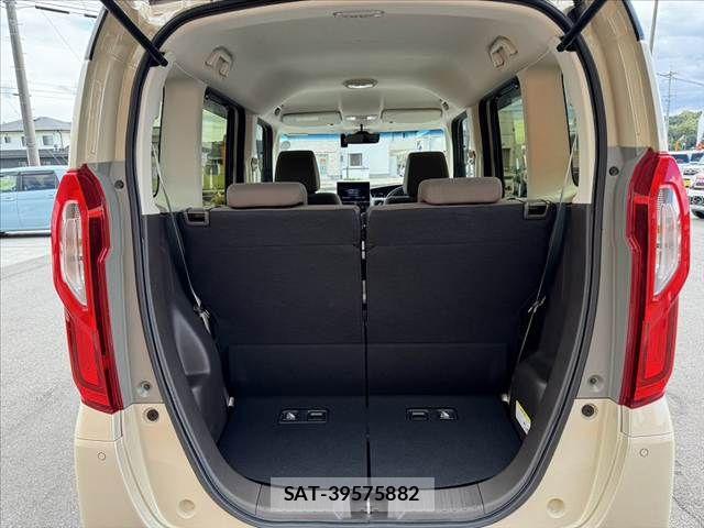 Honda N BOX 2023-03 8881012-19