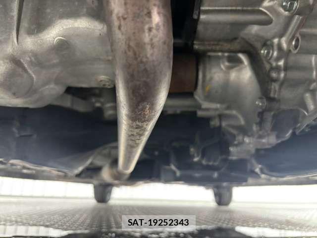 Honda N BOX 2022-06 8881031-15