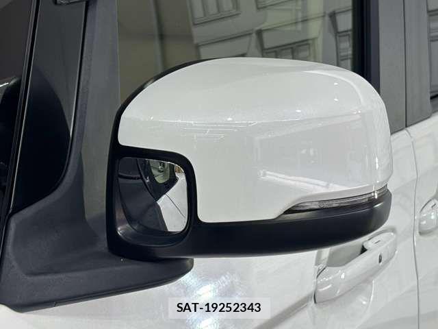 Honda N BOX 2022-06 8881031-18