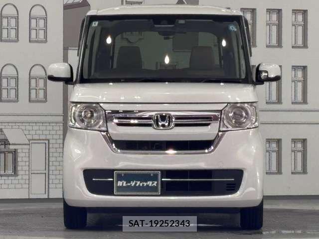 Honda N BOX 2022-06 8881031-1