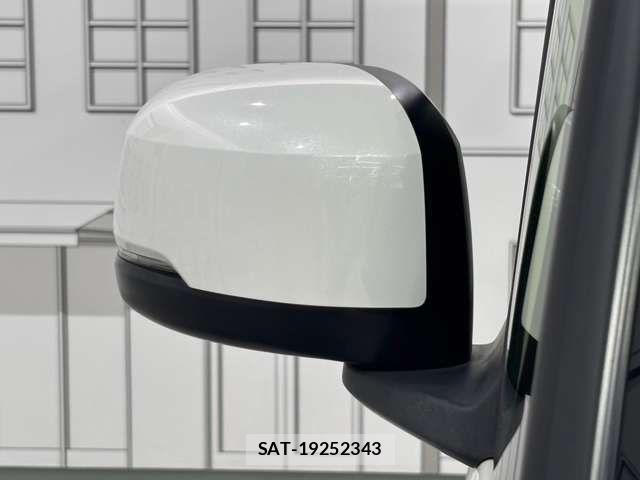 Honda N BOX 2022-06 8881031-19