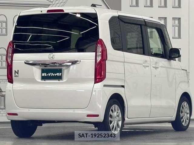 Honda N BOX 2022-06 8881031-8
