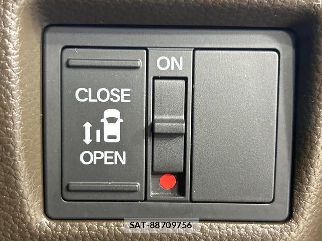 Honda N BOX 2021-08 8881038-3