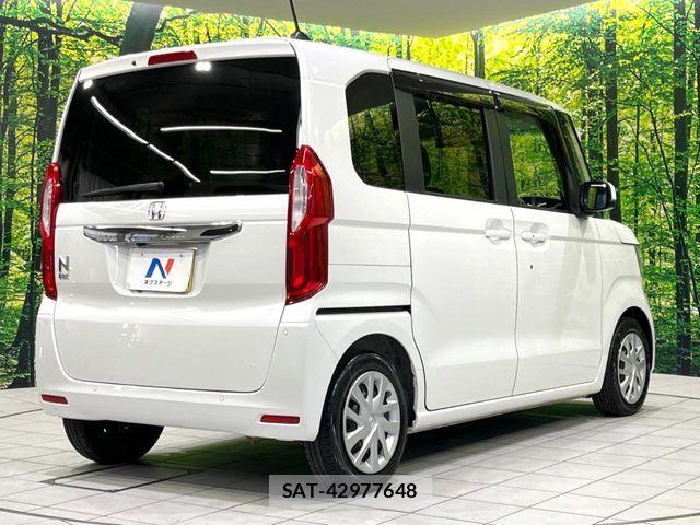 Honda N BOX 2022-03 8883999-16