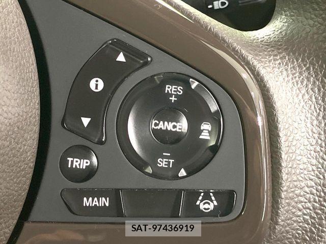 Honda N BOX 2022-02 8884010-5