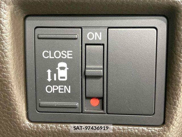 Honda N BOX 2022-02 8884010-6