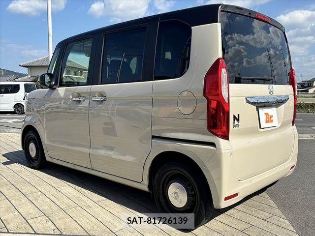 Honda N BOX 2022-03 8884004-12