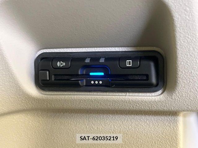 Honda N BOX 2025-07 8883997-5