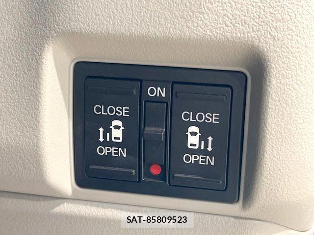 Honda N BOX 2023-11 8884001-4