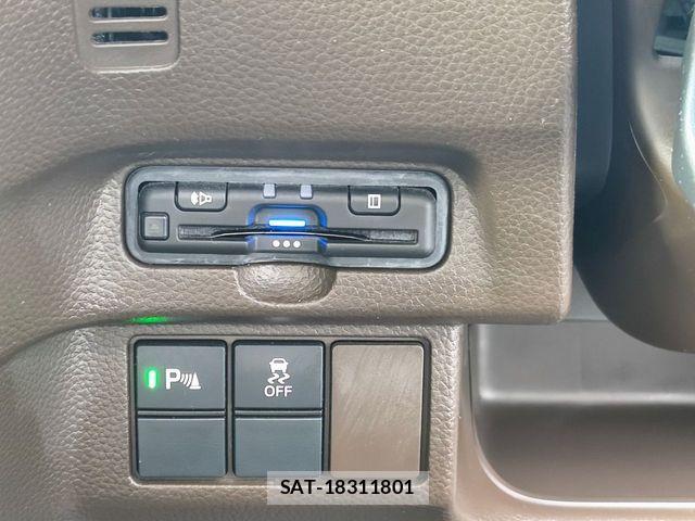 Honda N BOX 2021-11 8884000-15