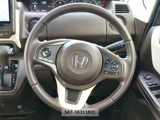 Honda N BOX 2021-11 8884000-1