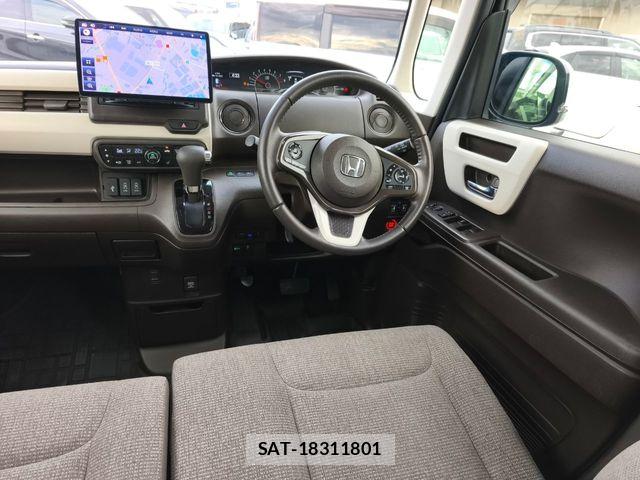 Honda N BOX 2021-11 8884000-8