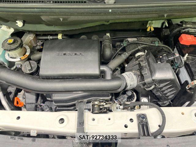 Honda N BOX 2023-04 8884008-17