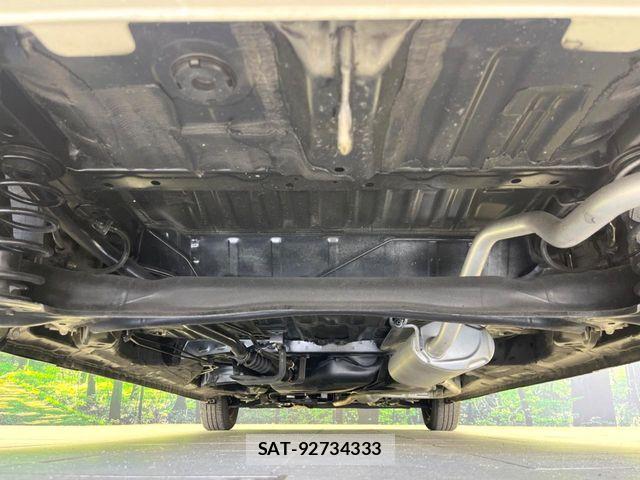 Honda N BOX 2023-04 8884008-18