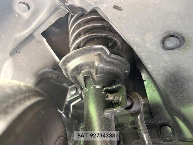 Honda N BOX 2023-04 8884008-19
