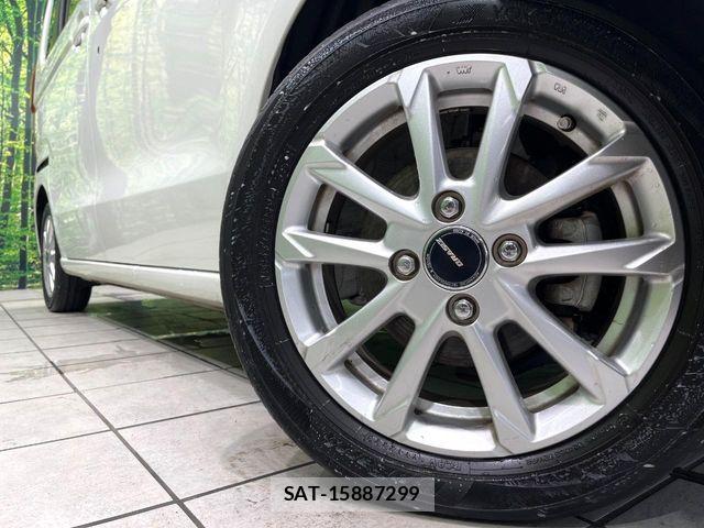 Honda N BOX 2023-10 8884005-12