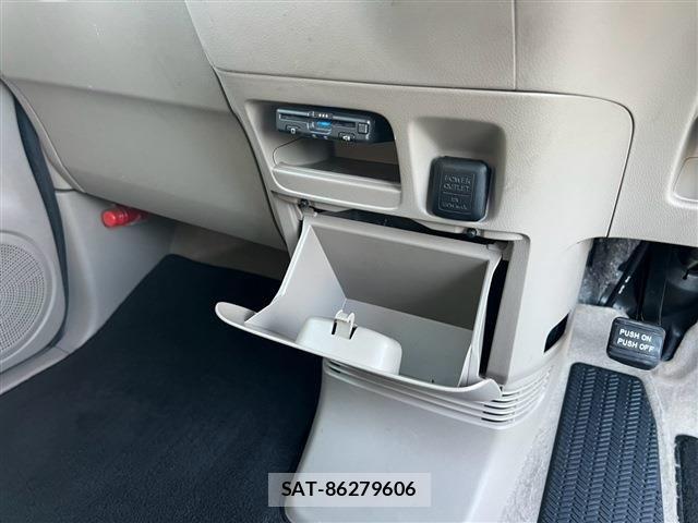 Honda N BOX 2013-03 8884027-20