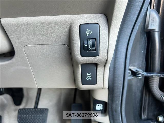 Honda N BOX 2013-03 8884027-22