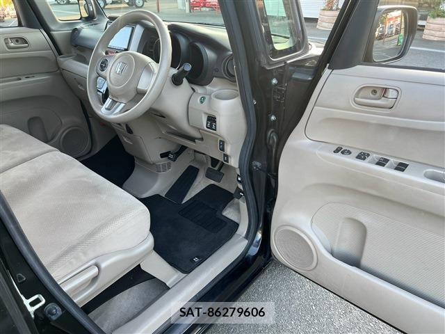 Honda N BOX 2013-03 8884027-23