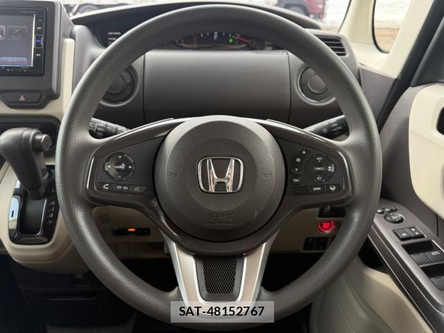 Honda N BOX 2018-05 3380974-10