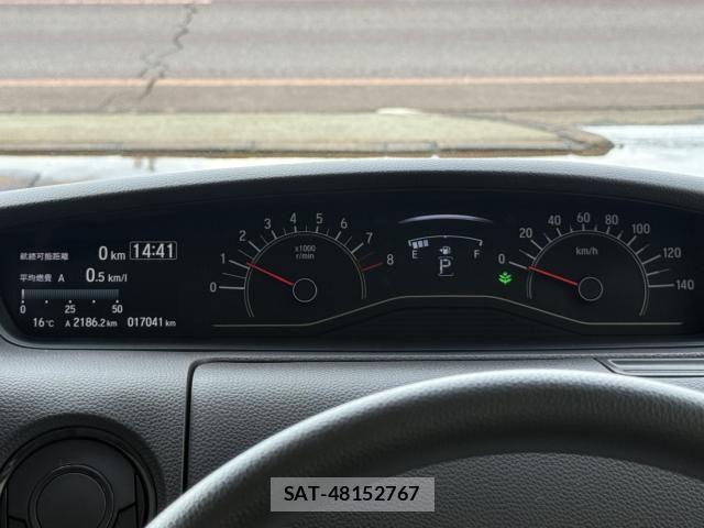 Honda N BOX 2018-05 3380974-11