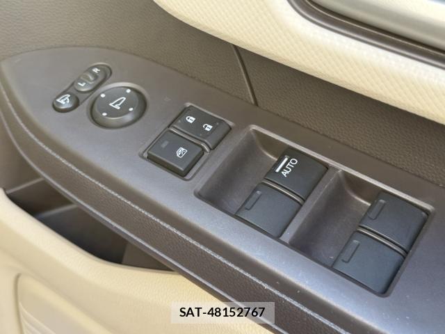 Honda N BOX 2018-05 3380974-26