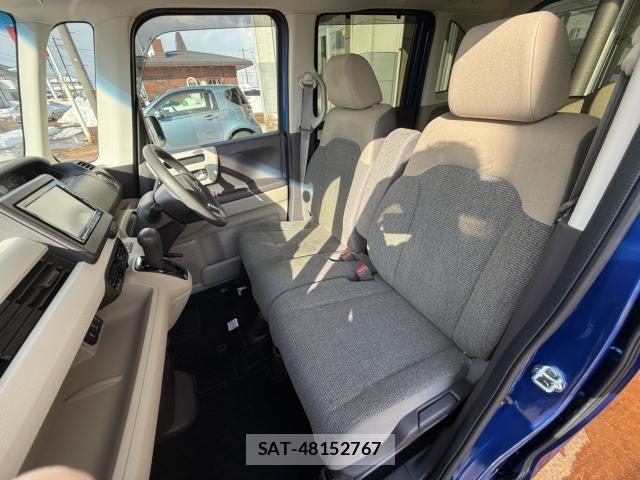 Honda N BOX 2018-05 3380974-28
