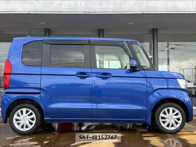 Honda N BOX 2018-05 3380974-3