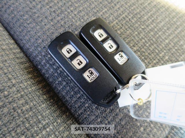 Honda N BOX 2022-07 3772839-25