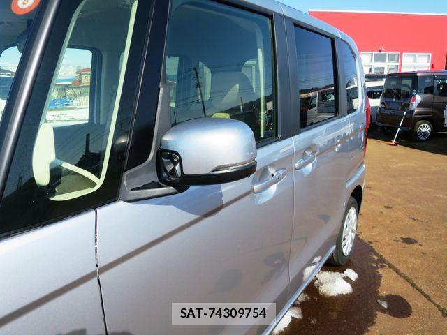 Honda N BOX 2022-07 3772839-6
