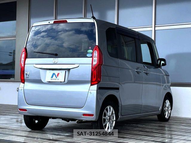 Honda N BOX 2019-01 3908061-18