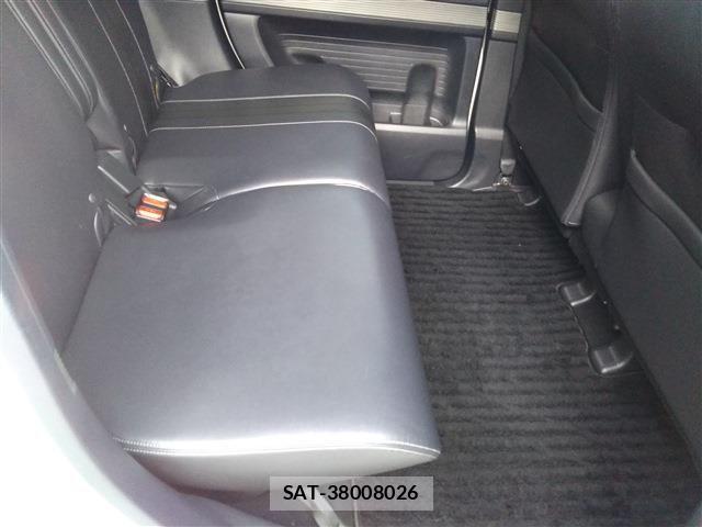 Honda N BOX 2018-02 5873553-21