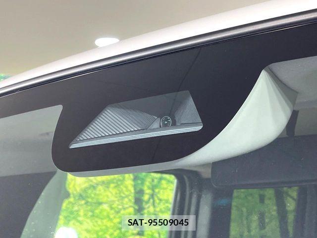Honda N BOX 2024-10 6526903-3