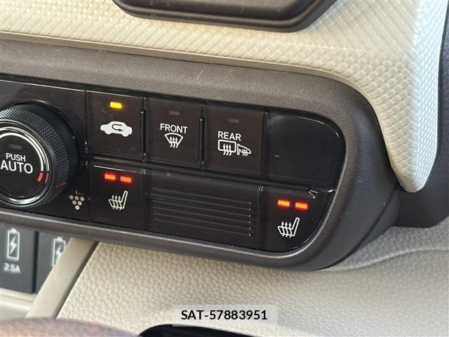 Honda N BOX 2018-06 6546052-16