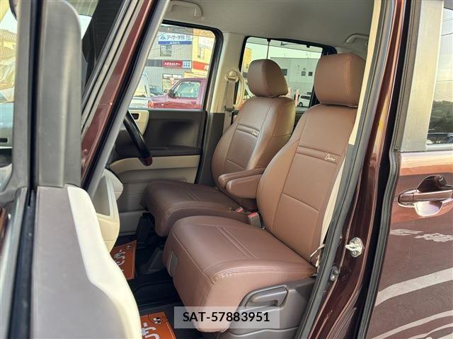 Honda N BOX 2018-06 6546052-22